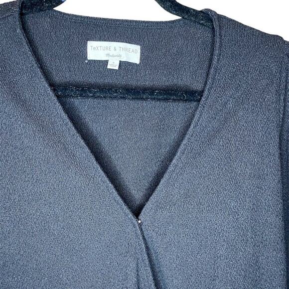 Madewell Texture & Thread Black Wrap Front Snap Long Sleeve Top Size Small - Picture 3 of 4
